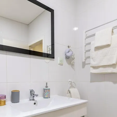 אכסניה Family House *