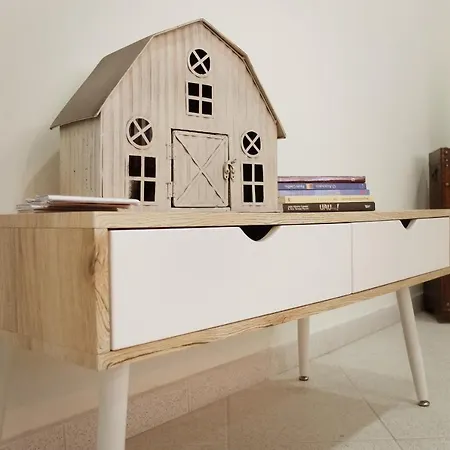 Family House אכסניה *
