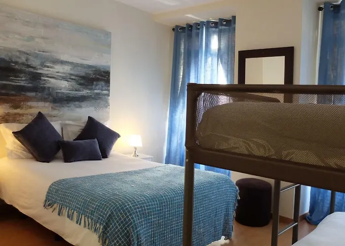 Family House Hostel *